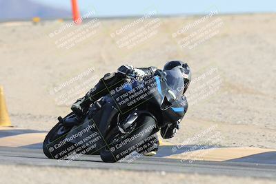 media/Nov-16-2025-Race Pace (Sun) [[8c5fa54630]]/Verified Riders/8-Turn 12 (120pm)/